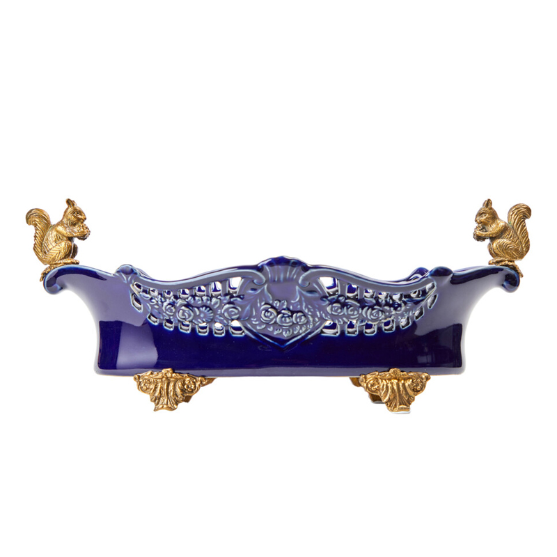Чаша темно-синего цвета из фарфора с бронзовыми фигурками белок Eden Garden porcelain and bronze Темно-синий Бронза Чаша темно-синего цвета из фарфора с бронзовыми фигурками белок Eden Garden porcelain and bronze Темно-синий Бронза в Омске | Loft Concept