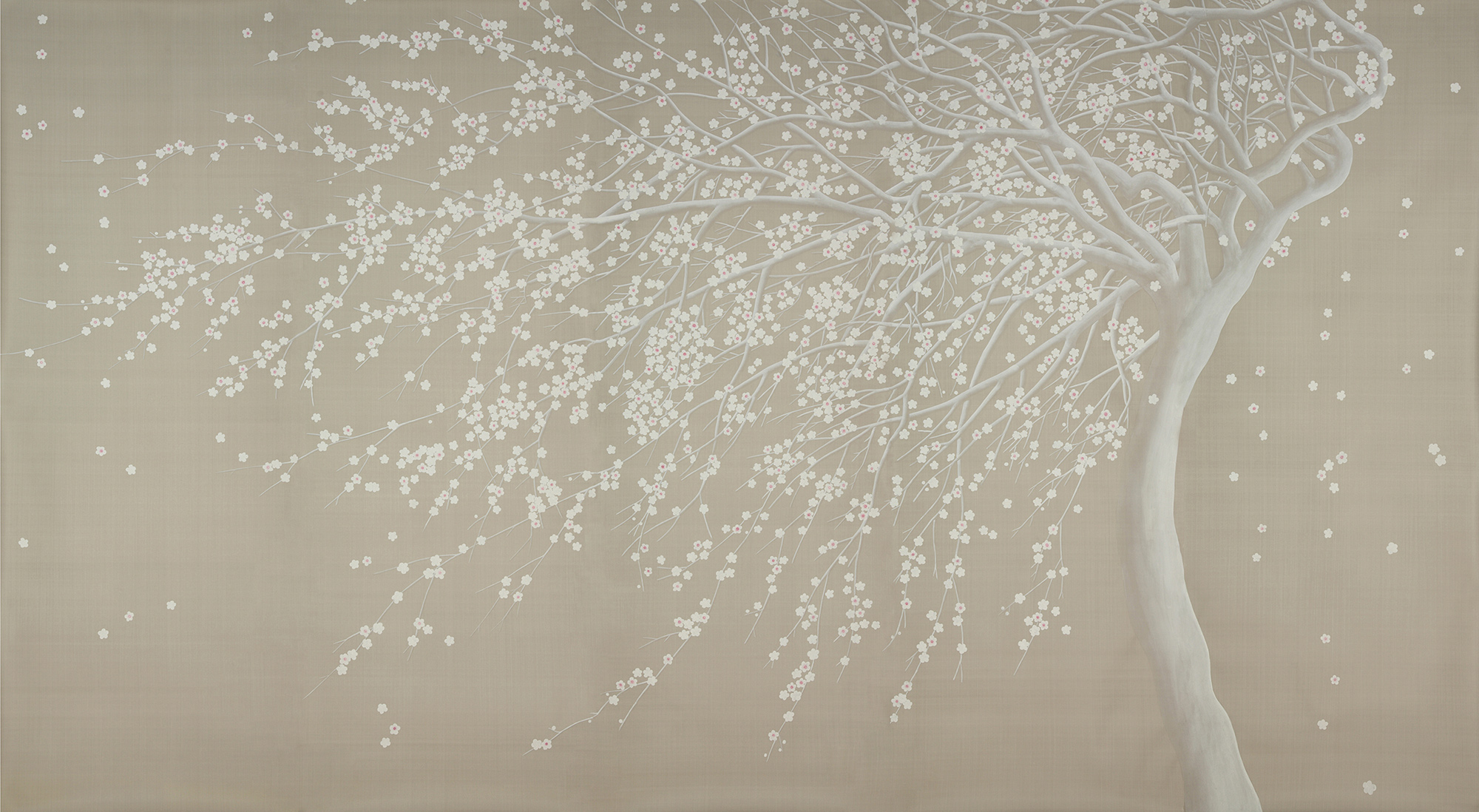 Обои ручная роспись Windswept Blossom Blossom on Lead Grey dyed silk Обои ручная роспись Windswept Blossom Blossom on Lead Grey dyed silk - постер Loft-Concept в Омске