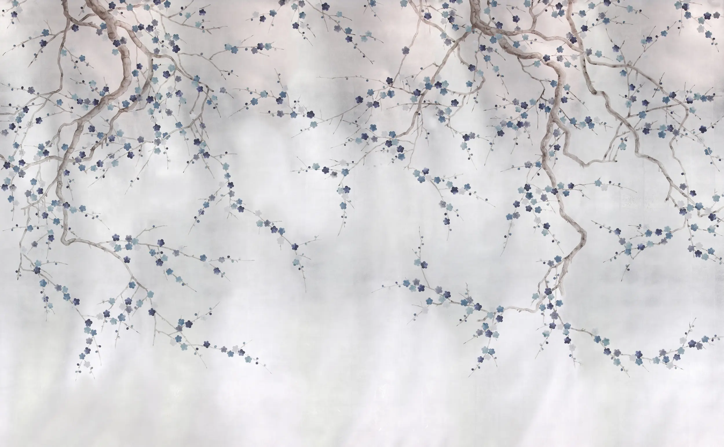 Обои ручная роспись Plum Blossom Inky Hokusai on Sterling Silver gilded silk Обои ручная роспись Plum Blossom Inky Hokusai on Sterling Silver gilded silk - постер Loft-Concept в Омске
