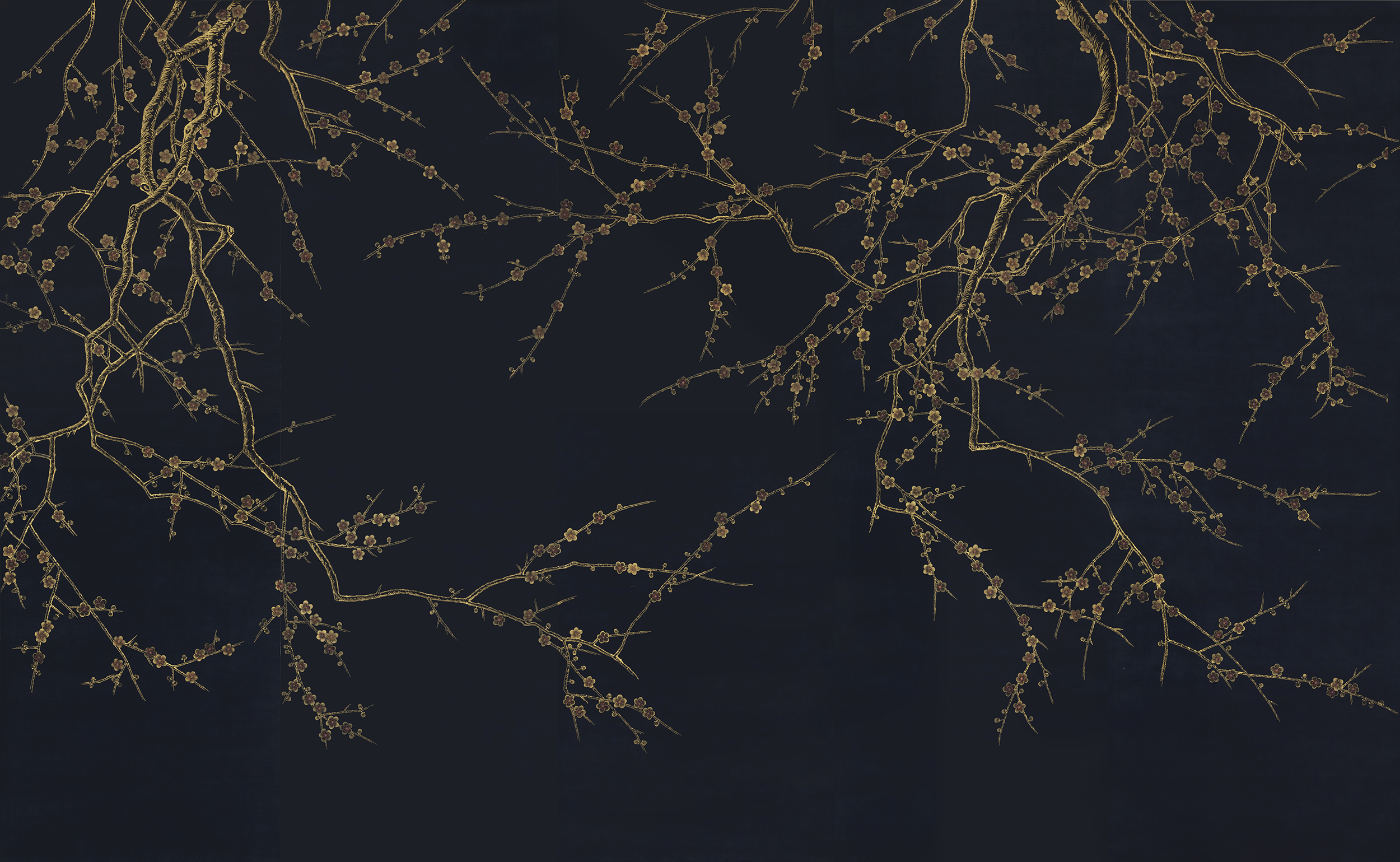 Обои ручная роспись Plum Blossom Colourway SC-226 on black painted silk Обои ручная роспись Plum Blossom Colourway SC-226 on black painted silk - постер Loft-Concept в Омске