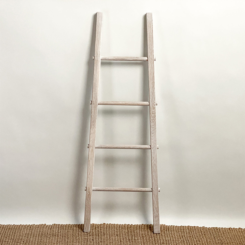 Лестница-вешалка Josip Hanger Ladder Белый дуб в Омске | Loft Concept 