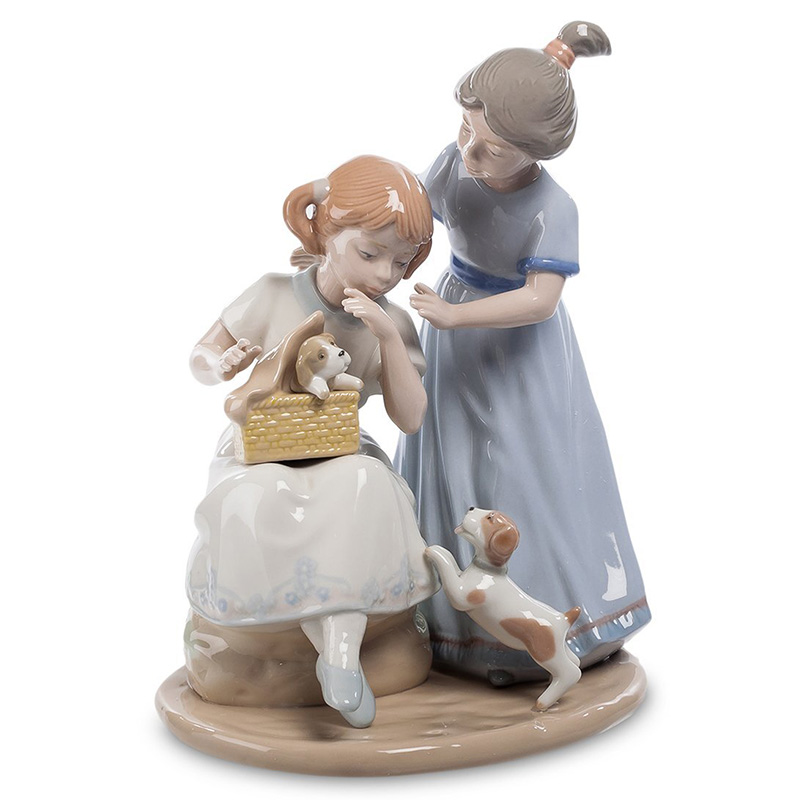 Статуэтка фарфоровая Девочки с собачками Charming Statuette Белый Бежевый Серо-голубой Серый в Омске | Loft Concept 