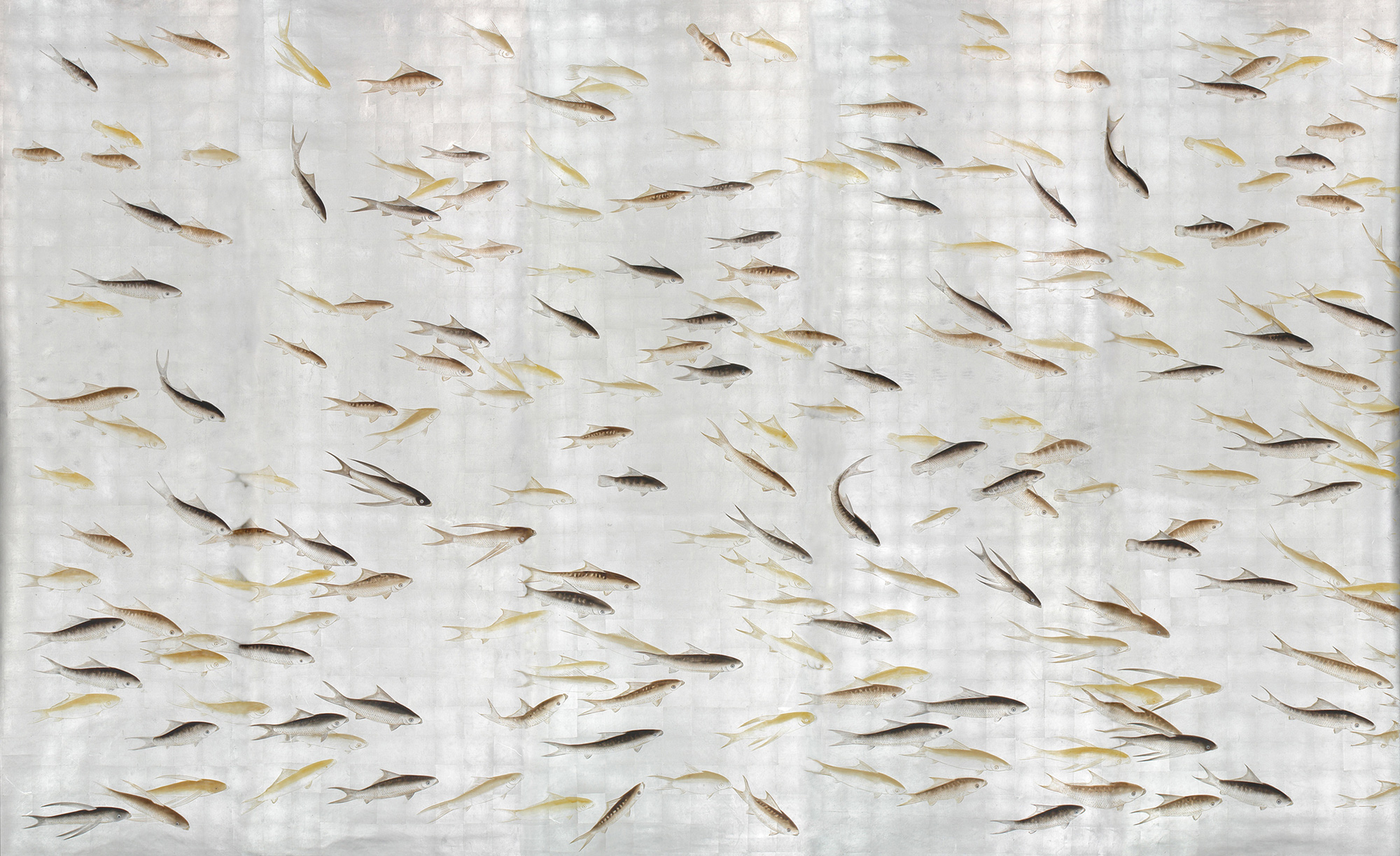 Обои ручная роспись Fishes Amber on Real Silver gilded silk Обои ручная роспись Fishes Amber on Real Silver gilded silk - постер Loft-Concept в Омске