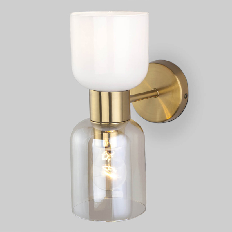 Бра Light maker studio Sconce white and smok brass Латунь Стекло Смок Белый Бра Light maker studio Sconce white and smok brass Латунь Стекло Смок Белый в Омске | Loft Concept