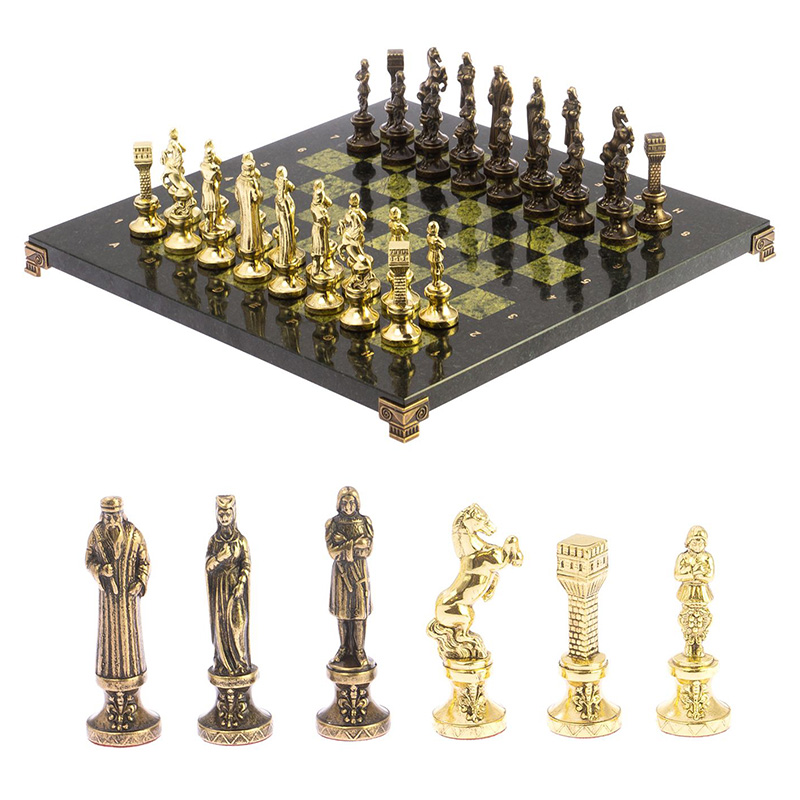 Шахматы Ренессанс из бронзы с доской из натурального камня Змеевик Decorative Thematic Chess  Золотой Бронза Черный Зеленый в Омске | Loft Concept 