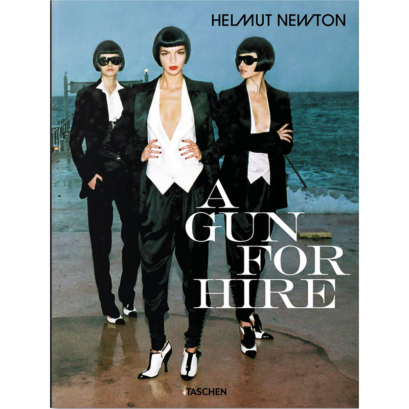 Helmut Newton: a Gun for Hire Черный Белый Голубой в Омске | Loft Concept 