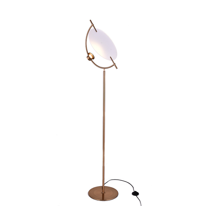 Торшер Gaspar Floor lamp Белый Золотой в Омске | Loft Concept 