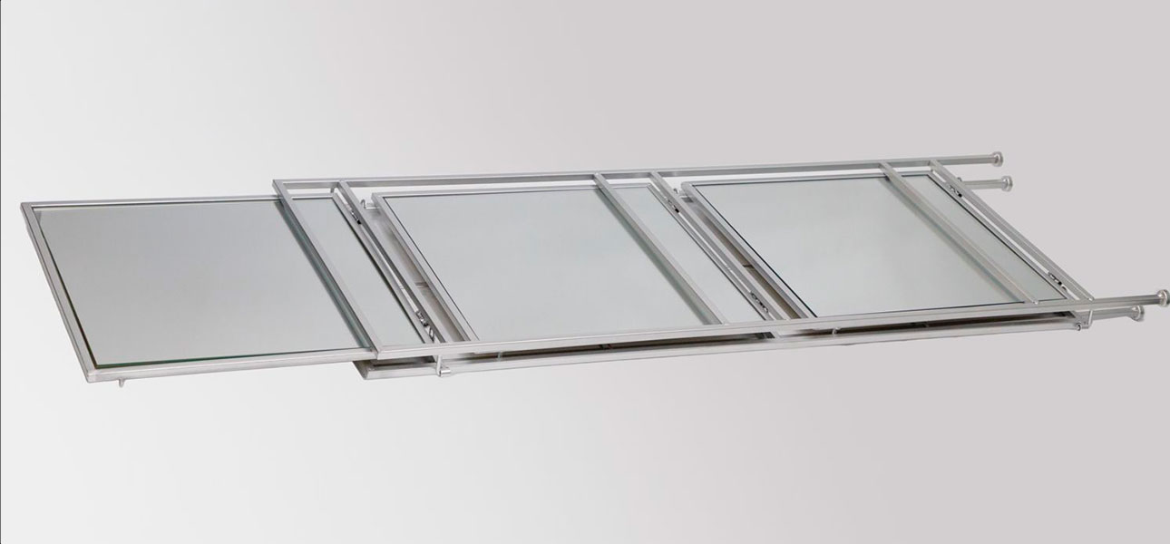 Этажерка серебряная с тремя стеклянными полками Tina - фото