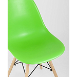 Пластиковый стул на ножках из массива бука Eames Light Green варинант исполнения - 2 | Loft Concept в Омске