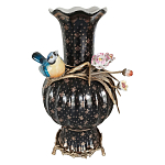 Ваза черная фарфоровая с  узором и бронзовым декором в виде веток с фарфоровой птичкой и цветами Eden Garden варинант исполнения - 1 | Loft Concept в Омске