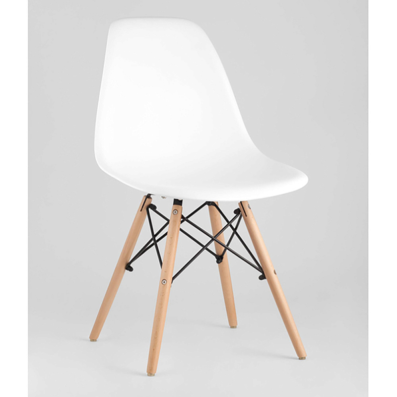 Пластиковый стул на ножках из массива бука Eames White  Белый Древесина в Омске | Loft Concept 