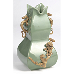 Ваза зеленого цвета из фарфора с бронзовыми ручками в виде драконов и рельефным цветочным декором Eden Garden porcelain and bronze варинант исполнения - 2 | Loft Concept в Омске