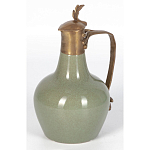 Кувшин зеленого цвета из фарфора с бронзовой крышкой и изогнутой ручкой Eden Garden porcelain and bronze варинант исполнения - 2 | Loft Concept в Омске