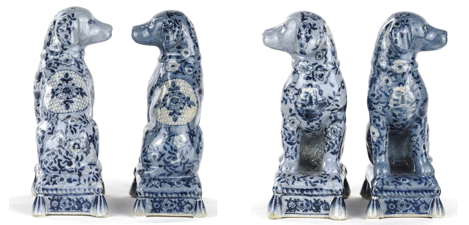 Статуэтки Oriental Blue & White Ornament Dogs набор из 2-х штук Статуэтки Oriental Blue & White Ornament Dogs набор из 2-х штук - Loft-Concept в Омске