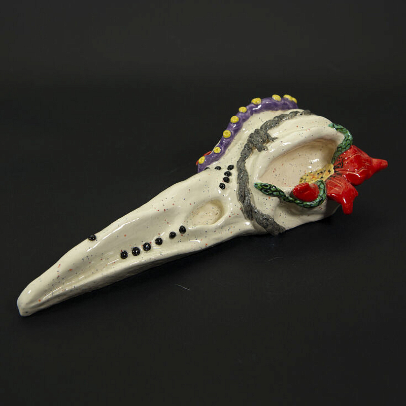 Скульптура CROWN SKULL Бежевый Красный Фиолетовый Скульптура CROWN SKULL Бежевый Красный Фиолетовый в Омске | Loft Concept