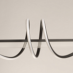 Люстра линейная черного цвета с волнообразным металлическим элементом Luke Lampco Tracer Lamp варинант исполнения - 3 | Loft Concept в Омске