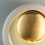 Бра с бежевым текстурным кольцом и латунным шаром в центре Tactile  варинант исполнения - 6 | Loft Concept в Омске