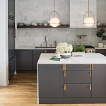 Подвесной светильник с белым плафоном в форме шара в арочной подвеске Hinkley варинант исполнения - 15 | Loft Concept в Омске