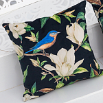 Декоративная подушка чёрная с изображением птицы в саду Blooming Blue Birds варинант исполнения - 2 | Loft Concept в Омске
