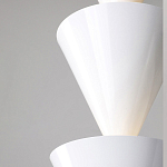 Подвесной светильник светодиодный в виде ряда белых металлических конусов  Herringbone варинант исполнения - 6 | Loft Concept в Омске