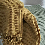 Плед из шерсти цвета охры с бахарамой Waffle Comfort варинант исполнения - 5 | Loft Concept в Омске