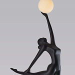 Торшер черная статуэтка Девушка Girl Carries Light Balls варинант исполнения - 2 | Loft Concept в Омске