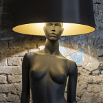 Лампа MANNEQUIN LAMP с абажуром изгибы тела варинант исполнения - 6 | Loft Concept в Омске