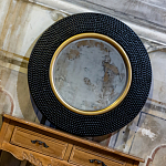 Зеркало в черной фактурной раме с золотым кантом Summon the Light варинант исполнения - 5 | Loft Concept в Омске