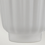 Настольная лампа с белым конусным абажуром и ребристым керамическим основанием Quintiesse варинант исполнения - 6 | Loft Concept в Омске