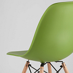 Пластиковый стул на ножках из массива бука Eames Green варинант исполнения - 3 | Loft Concept в Омске