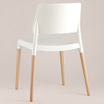 Пластиковый стул на ножках из массива бука Ferret White варинант исполнения - 5 | Loft Concept в Омске