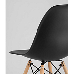 Пластиковый стул на ножках из массива бука Eames Black варинант исполнения - 3 | Loft Concept в Омске