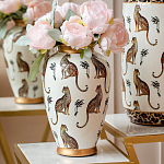 Ваза белая овальная с рисунком леопардов и золотыми акцентами LEOPARD Collection варинант исполнения - 5 | Loft Concept в Омске