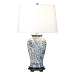 Настольная лампа с керамическим основанием в белом цвете с синим цветочным орнаментом на темной деревянной подставке и тканевым абажуром Elstead Lighting варинант исполнения - 1 | Loft Concept в Омске