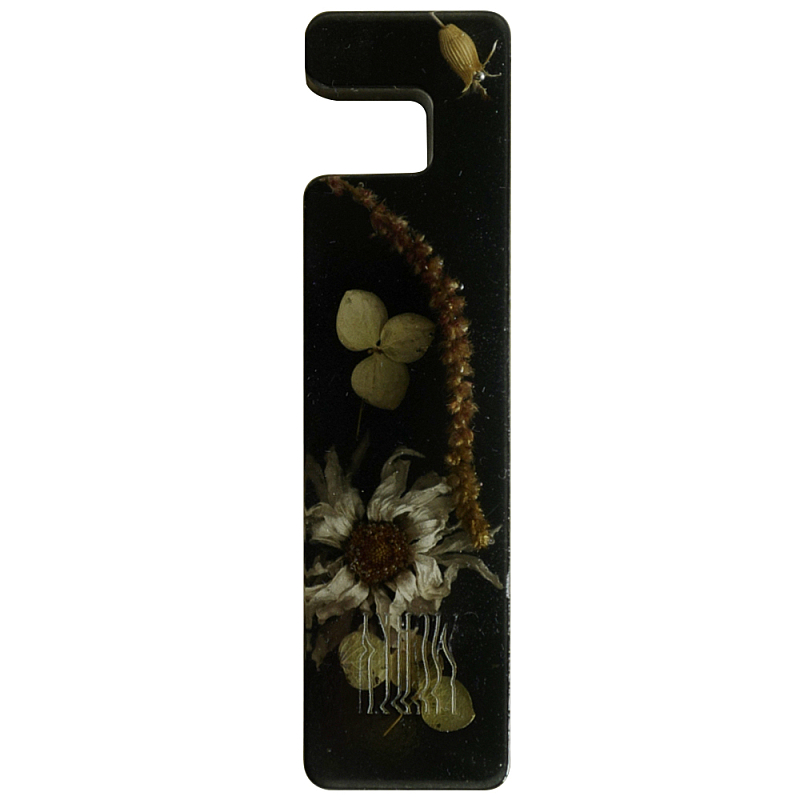 Подставка для телефона из эпоксидной смолы с цветами черная Epoxy Flowers Phone Stand Black Черный Подставка для телефона из эпоксидной смолы с цветами черная Epoxy Flowers Phone Stand Black Черный в Омске | Loft Concept