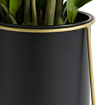 Кашпо из металла и латуни Elegance Elevated Planters черное варинант исполнения - 4 | Loft Concept в Омске