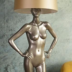 Лампа MANNEQUIN LAMP с абажуром руки на талии варинант исполнения - 8 | Loft Concept в Омске