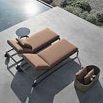 Шезлонг на металлическом каркасе с регулируемой спинкой GUELL Sunbed варинант исполнения - 2 | Loft Concept в Омске