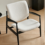 Кресло с каркасом и ножками из древесины и мягкими сиденьем и спинкой Venice варинант исполнения - 5 | Loft Concept в Омске