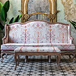 Трехместный диван из массива бука бежевый с растительным орнаментом Raffael Renaissance Beige Sofa варинант исполнения - 8 | Loft Concept в Омске