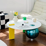 Дизайнерский журнальный стол с круглой белой столешницей на 3-х геометрических ножках Tajefox варинант исполнения - 2 | Loft Concept в Омске