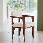 Кресло обеденное Alcove White Boucle из массива ореха варинант исполнения - 8 | Loft Concept в Омске