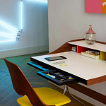 Письменный стол с 2-мя чёрными выдвижными ящиками и нишей с цветными разделителями Ballan варинант исполнения - 6 | Loft Concept в Омске