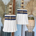 Подвесной светильник с подвесом из деревянных бусин и абажуром из кисточек Аmbiance варинант исполнения - 2 | Loft Concept в Омске