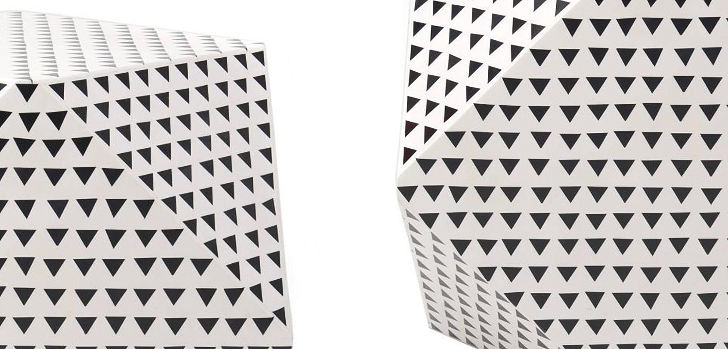 Triangular Black and White Geometric side table Triangular Black and White Geometric side table - Loft-Concept в Омске