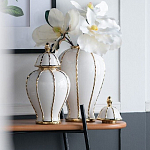 Ваза с золотыми полосами на белом фоне Chinoiserie Ceramics варинант исполнения - 2 | Loft Concept в Омске