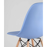 Пластиковый стул на ножках из массива бука Eames Blue варинант исполнения - 3 | Loft Concept в Омске