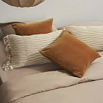 Чехол на подушку горчичного цвета с бахромой и объемным узором Ethnic mix варинант исполнения - 7 | Loft Concept в Омске