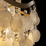 Люстра подвесная с белыми перламутровыми подвесками и изогнутыми золотистыми элементами Диаметр 50 см SHELL Chandelier варинант исполнения - 4 | Loft Concept в Омске