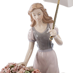 Статуэтка фарфоровая Девушка с цветами Charming Statuette варинант исполнения - 1 | Loft Concept в Омске